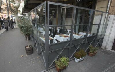 Ponte Milvio, nuovo colpo di scena: il Tar salva i chioschi della piazza