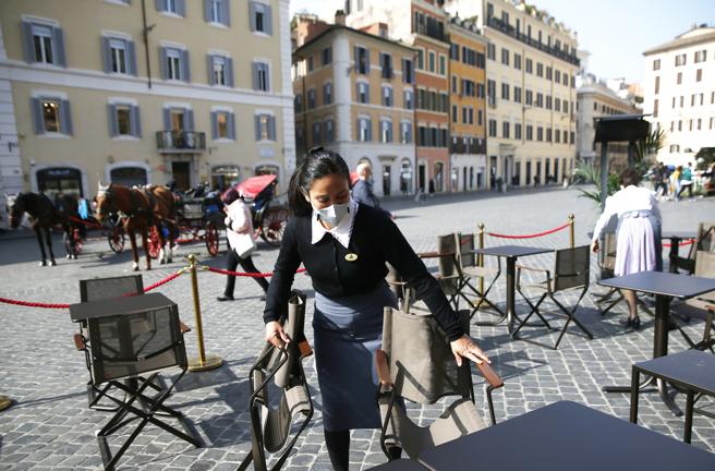 Tavolini in piazza di Spagna, sì del Consiglio di Stato