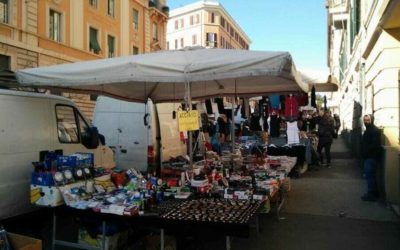 Bancarelle di via Cola di Rienzo: 16 banchi disturbano il Comune. Il Tar ferma lo spostamento